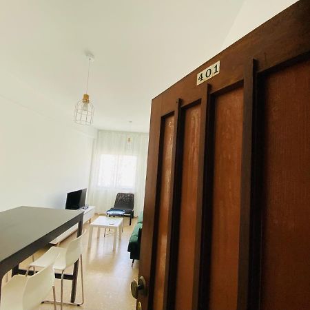 Simple One Bedroom Flat In Engomi Exterior foto