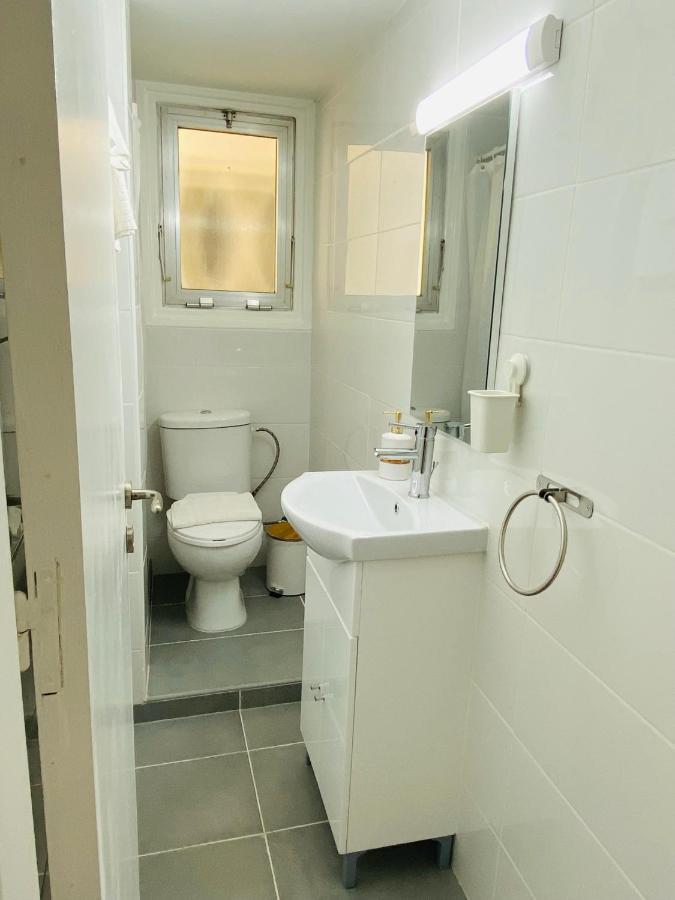 Simple One Bedroom Flat In Engomi Exterior foto